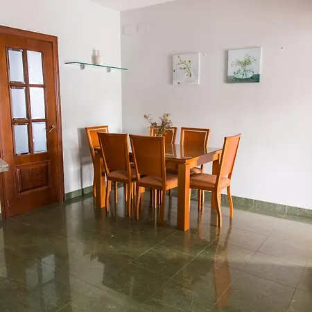 Casa El Abuelo Tomas Будинок відпочинку *