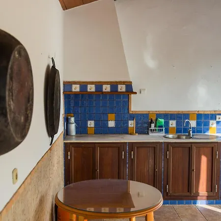 Casa El Abuelo Tomas Будинок відпочинку *